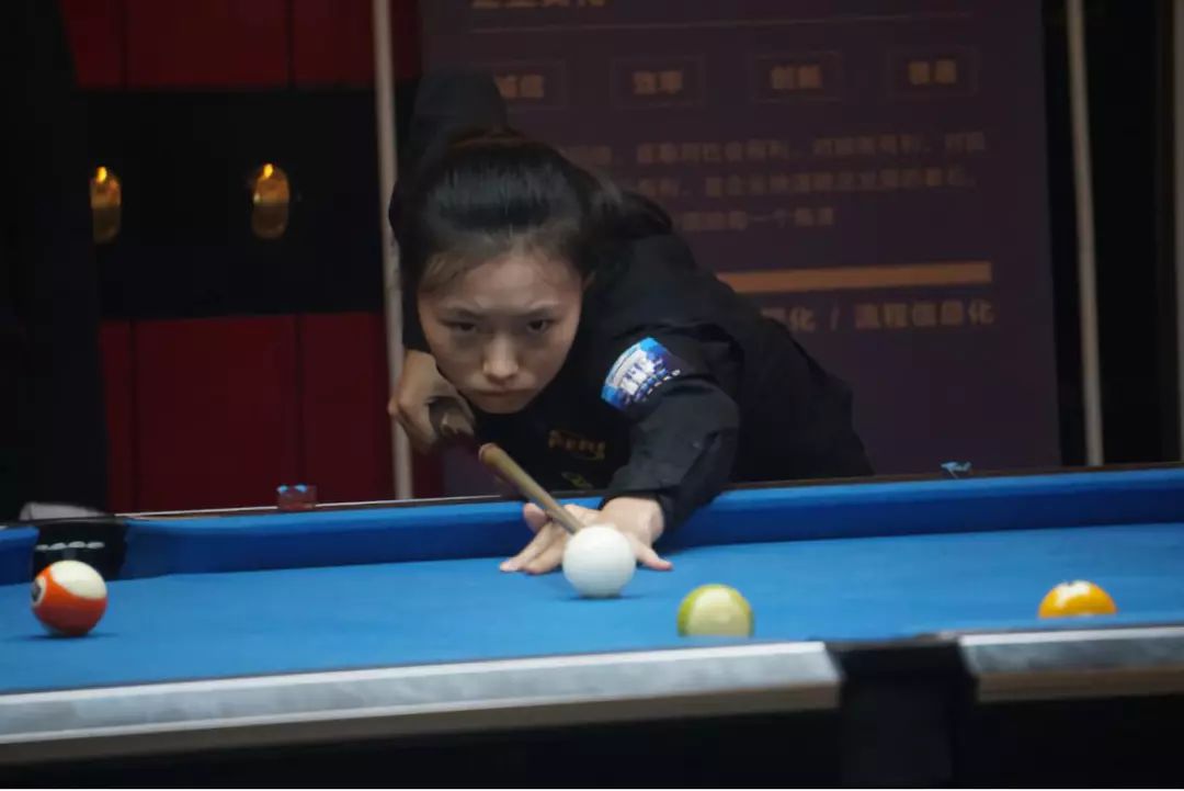 法用金钱直 法用金钱直